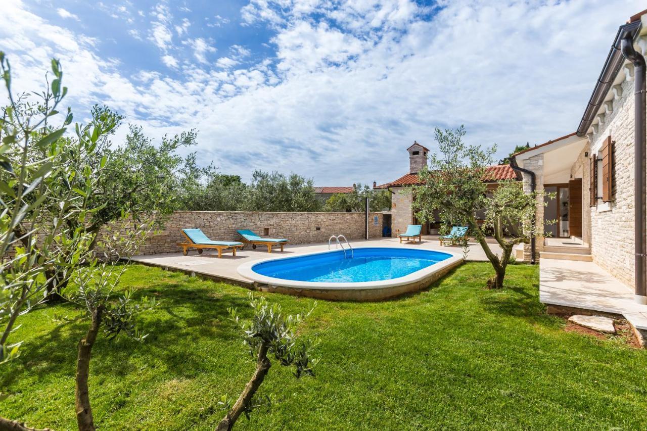Villa Vignola Kavran Buitenkant foto