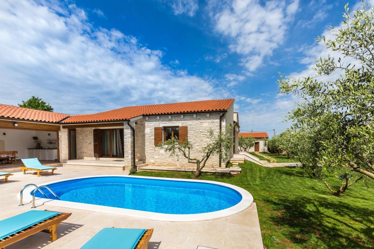 Villa Vignola Kavran Buitenkant foto