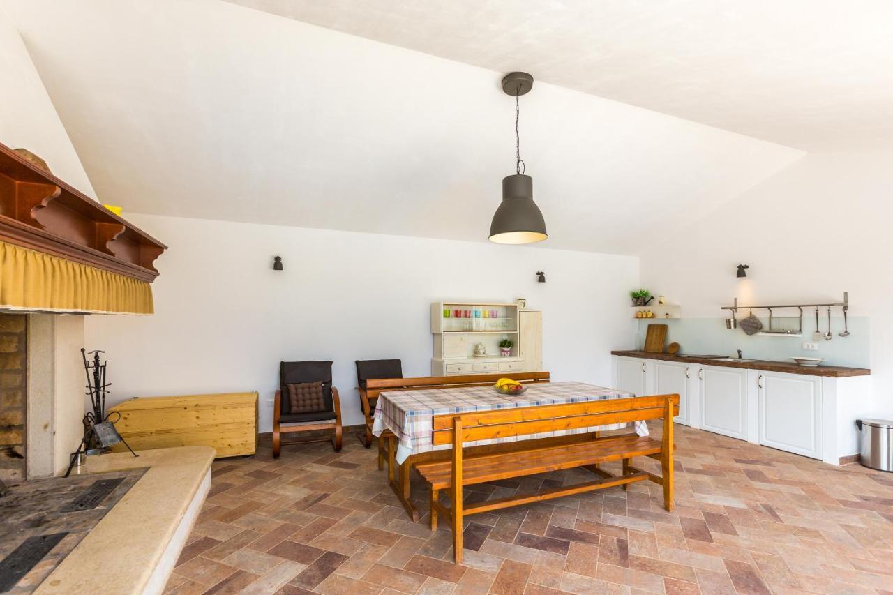 Villa Vignola Kavran Buitenkant foto